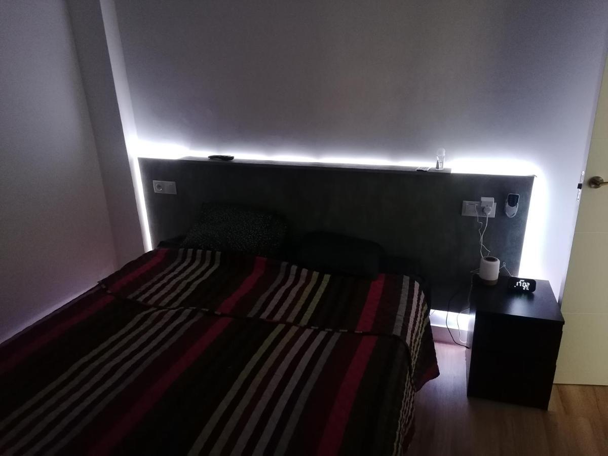 Piso Agradable Cerca De La Playa Apartman Almería Kültér fotó